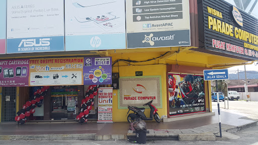 Parade Computer Manjung ( Taman Samudera, Seri Manjung, Perak )