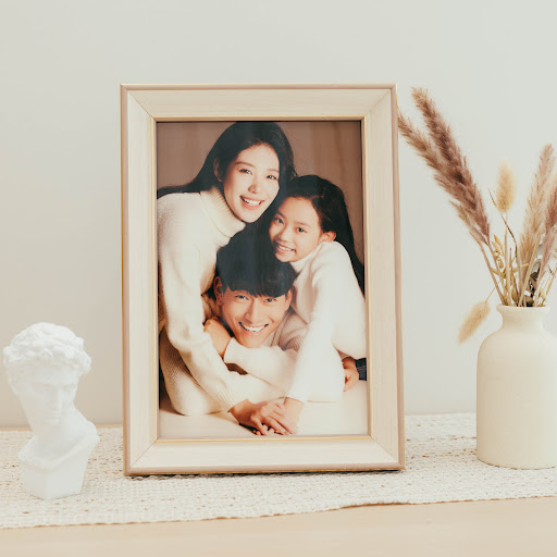 Hello Image Studio