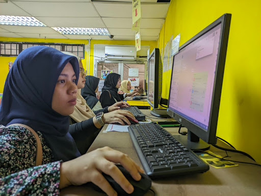 Printing UIA Gombak (Kedai Gambar Passport) Printing UIA Gombak (Kedai Gambar Passport)